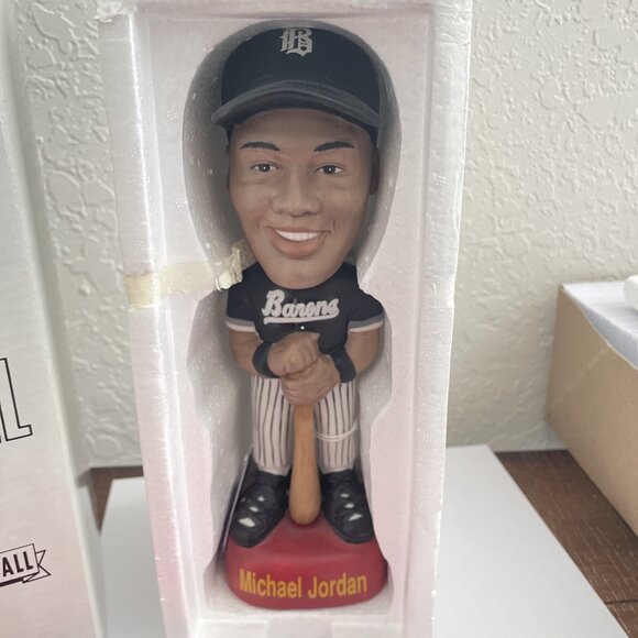 Michael Jordan Birmingham Barons SAM's Limited Edition Bobblehead New In Box COA - Picture 4 of 4